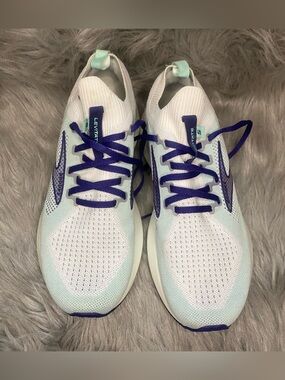 Brooks stealth for Size women 10